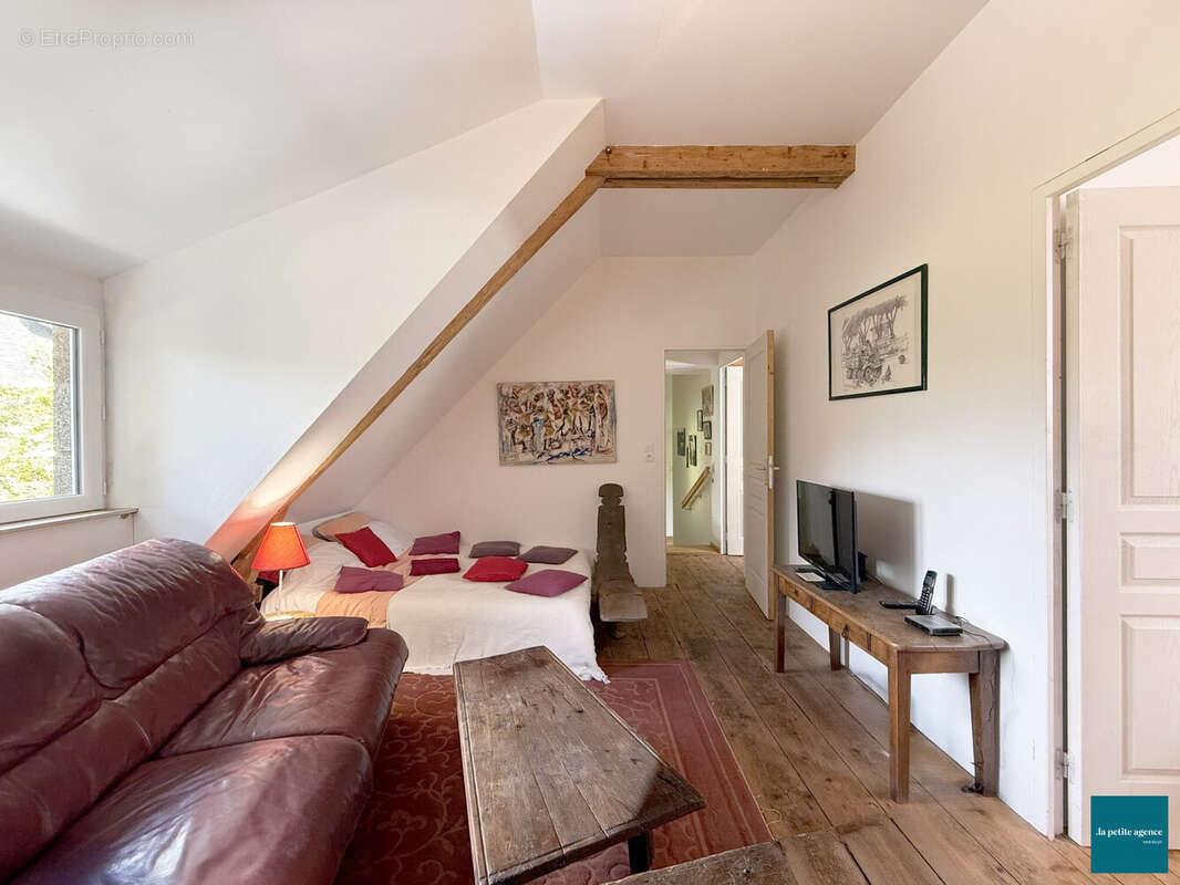 Maison à MONTFARVILLE