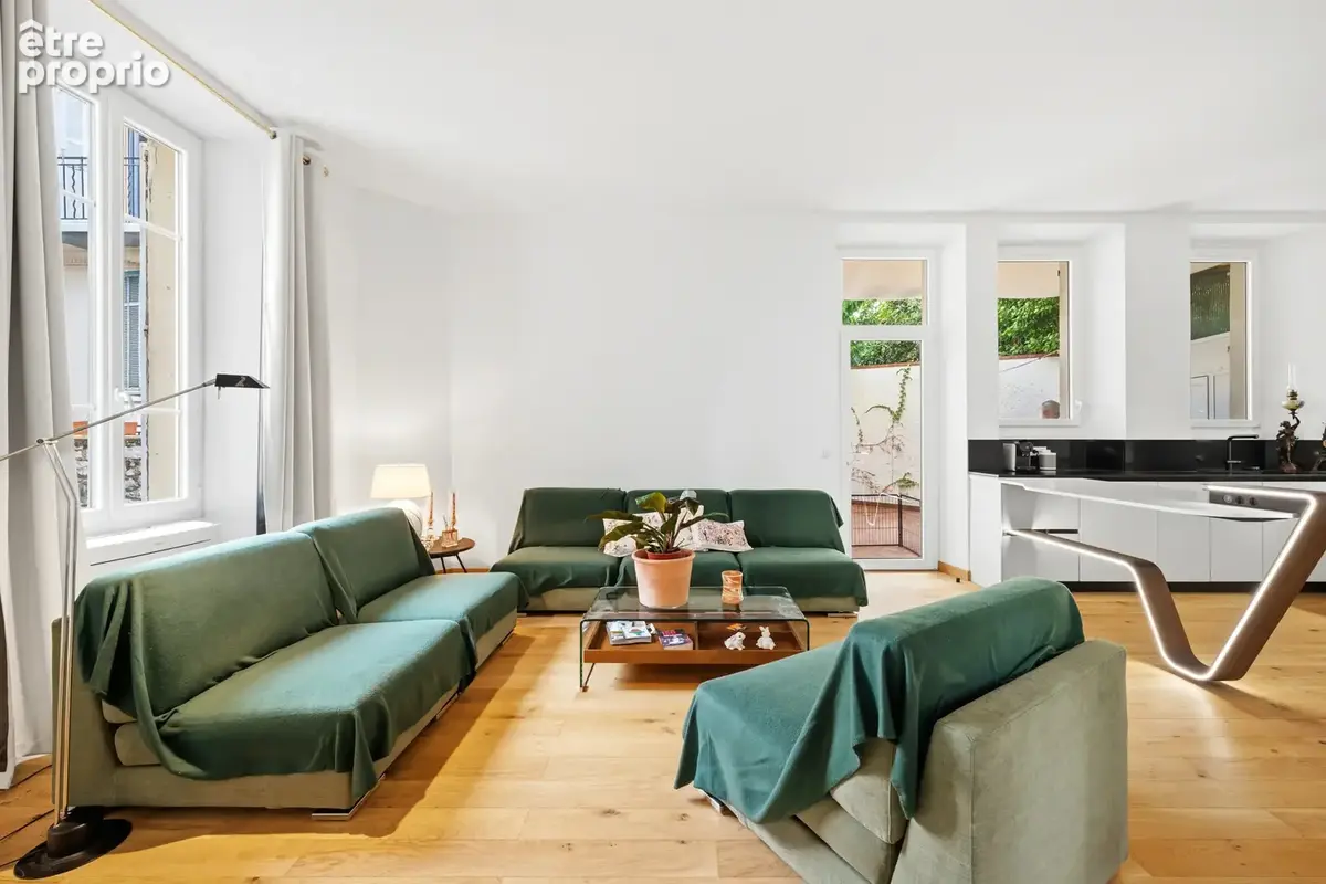 Cannes - Appartement - 182m² - Patio - Dépendance - Parking - photo 3