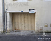 Parking à SAINT-JEAN-D&#039;ANGELY