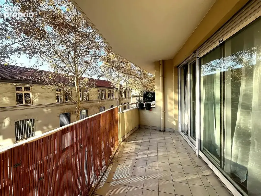 Appartement à LYON-6E