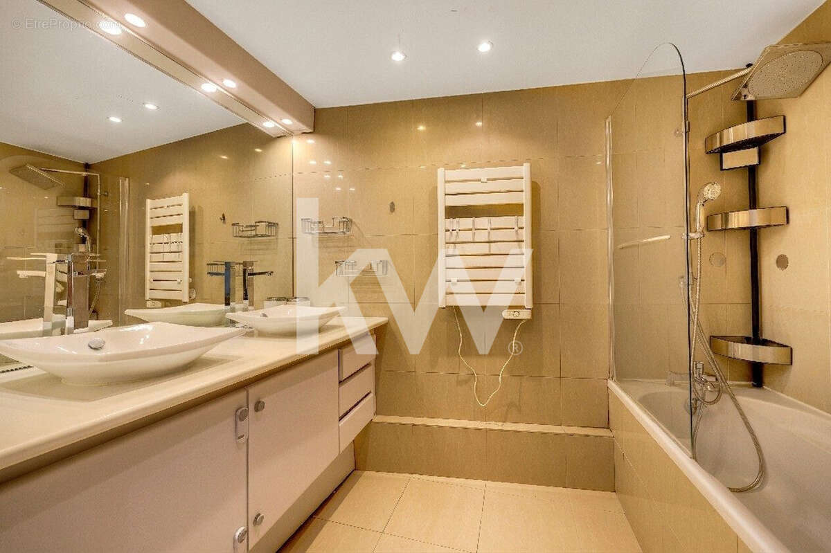Appartement à BOULOGNE-BILLANCOURT
