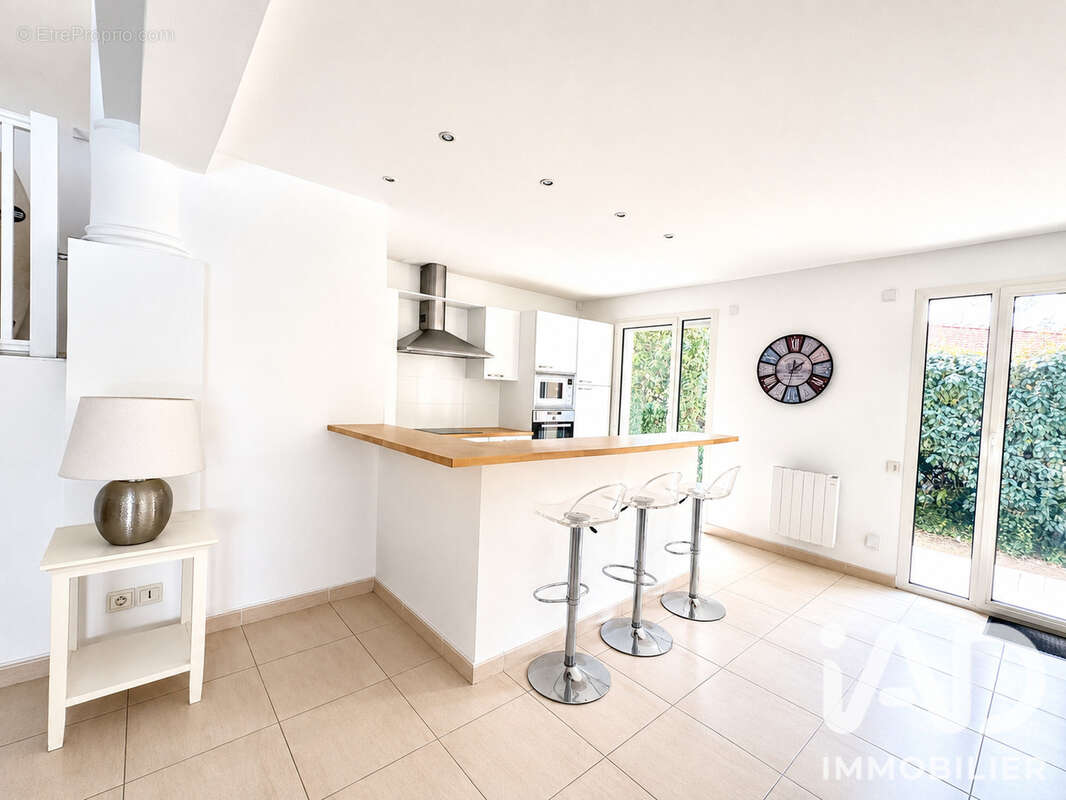 Maison 184 m² à Lacanau  - photo 7