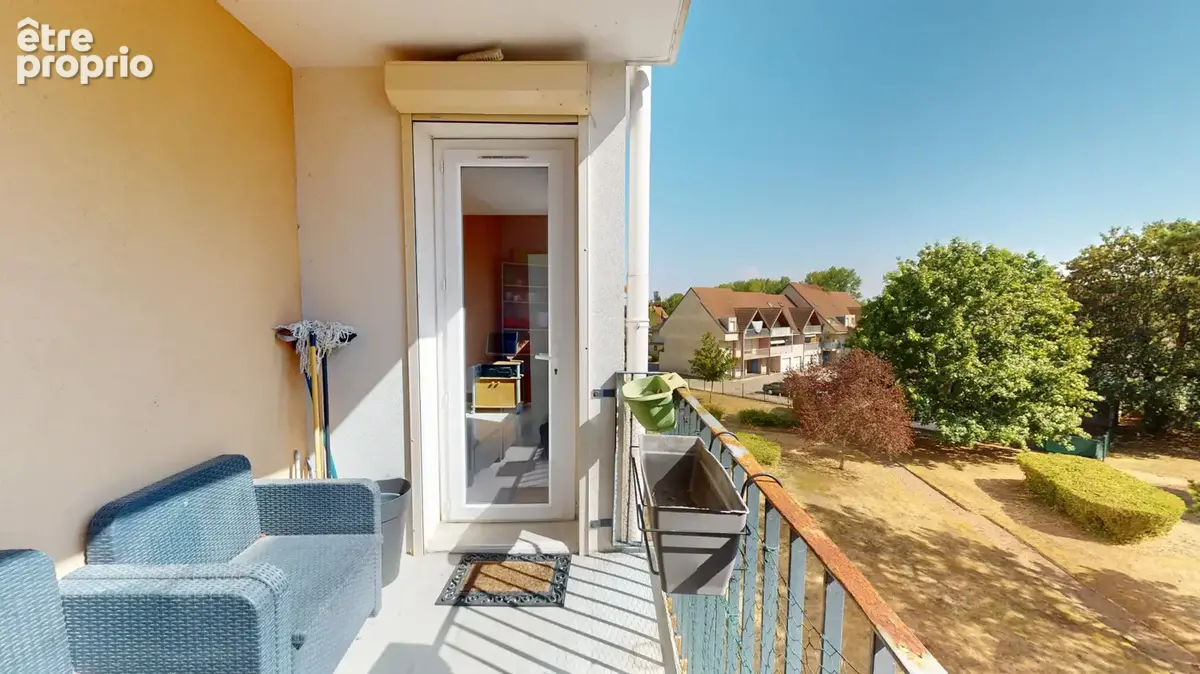 T2 avec balcon et annexes - photo 9