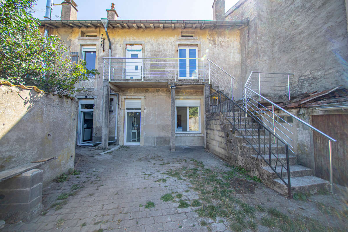 Maison de ville avec grand jardin - photo 11