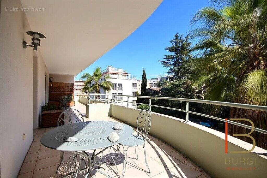 Appartement à SAINT-RAPHAEL