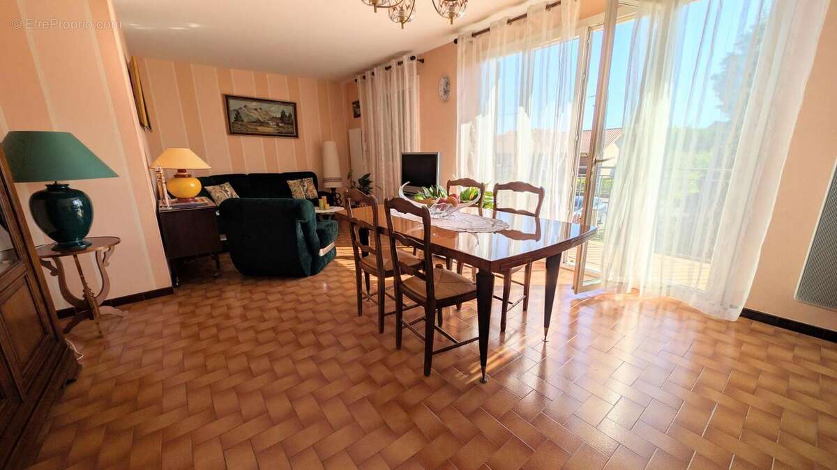 Photo 2 - Maison à PERONNAS