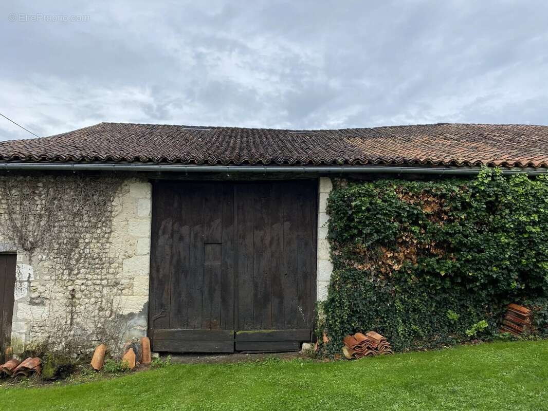 Maison à BELLON