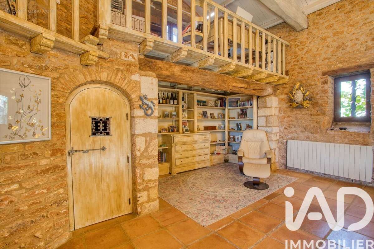 Photo 4 - Maison à PUY-L'EVEQUE