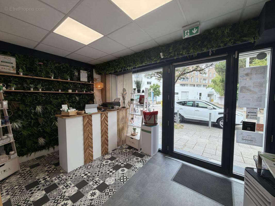 Les Sorinières   Local commercial / professionnel de 46,5 m2 - photo 3