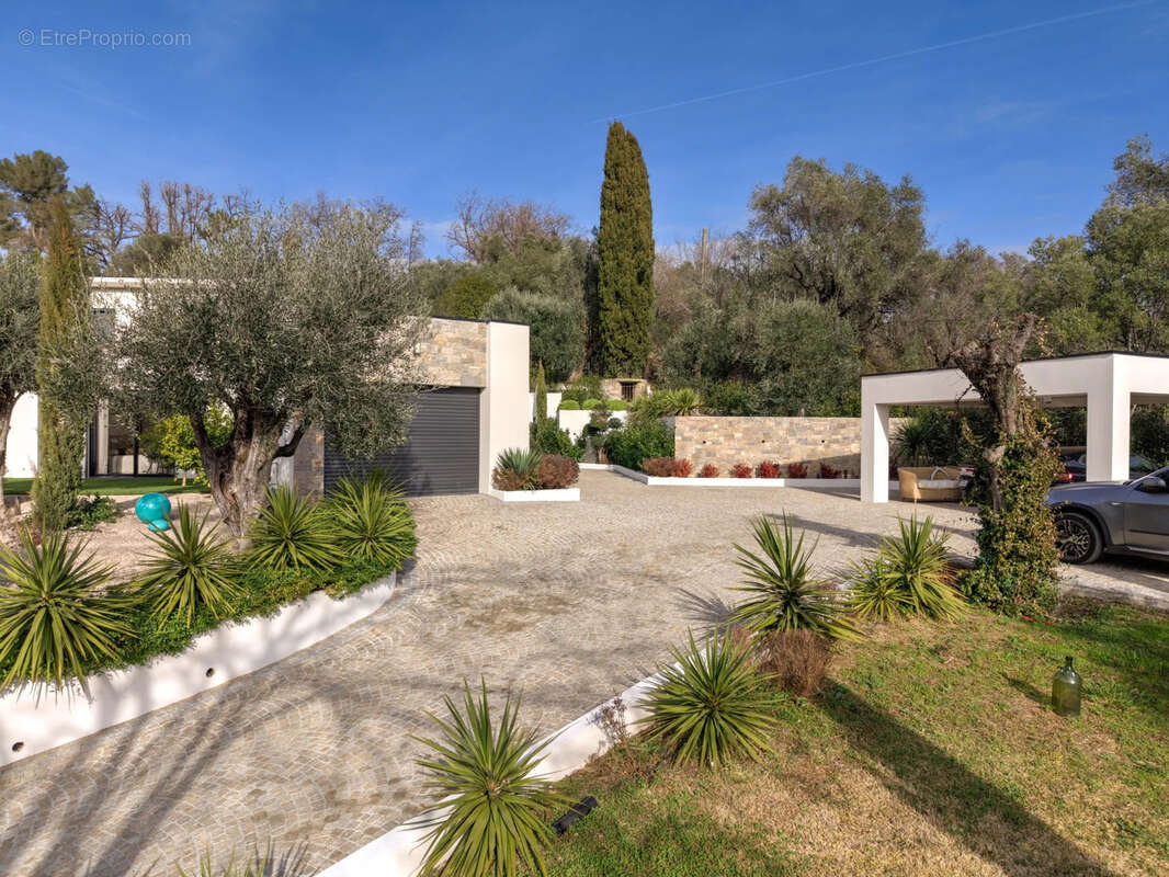 Maison à OPIO