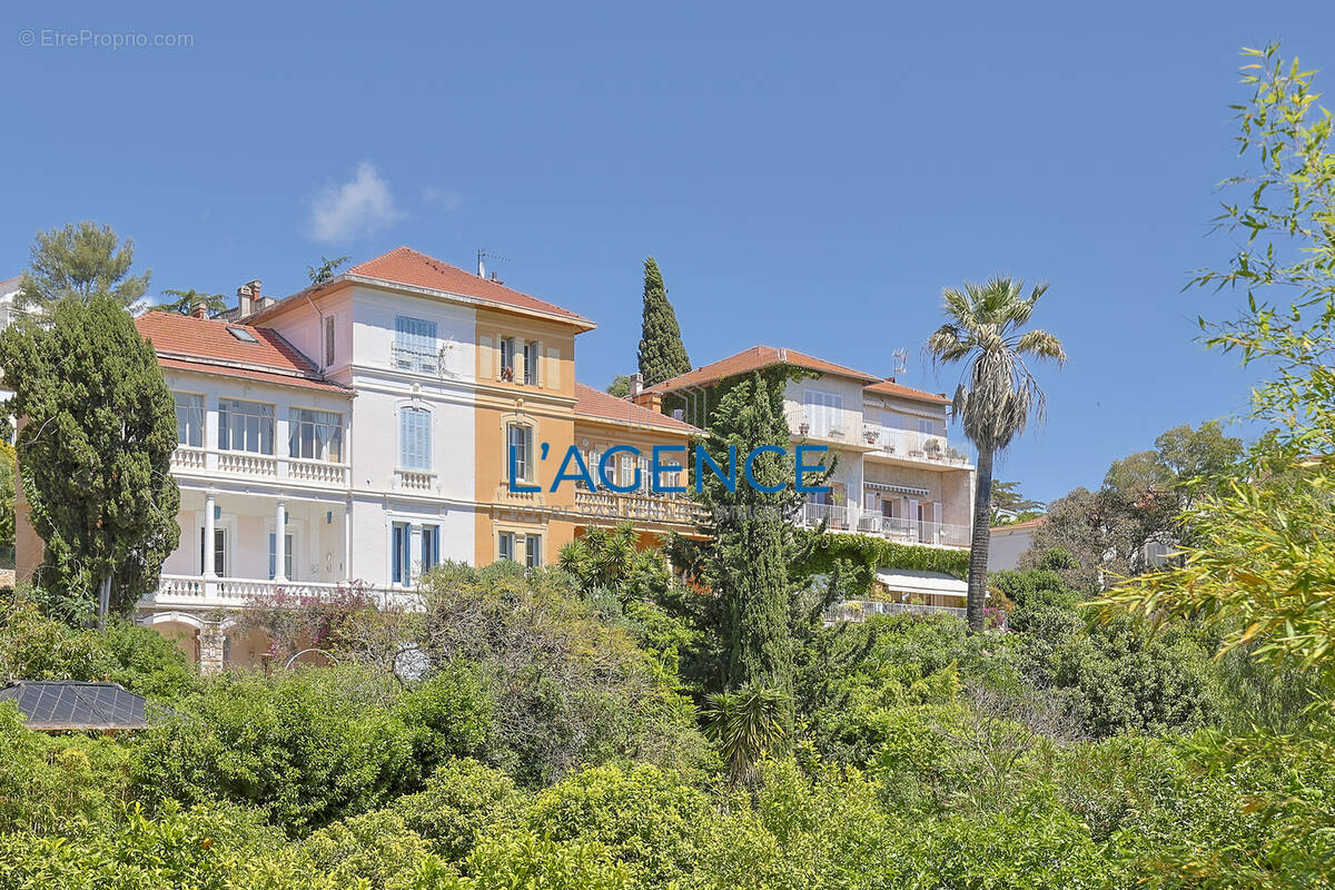 Appartement à HYERES
