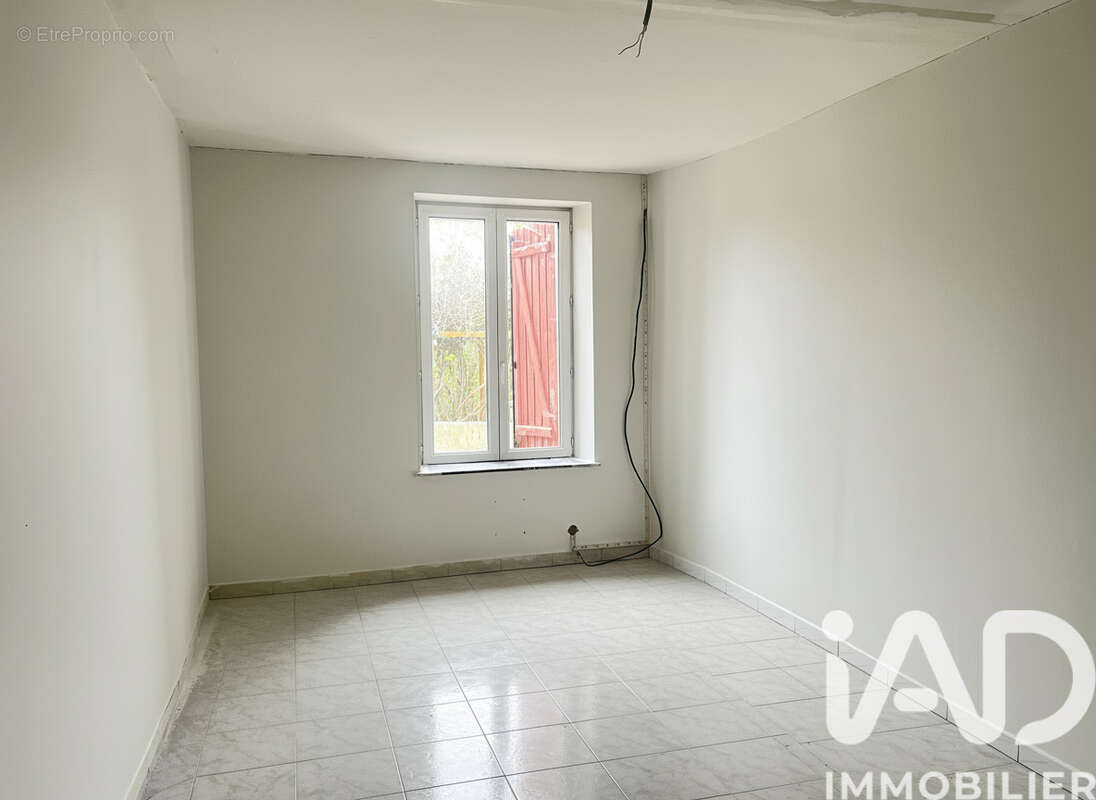 Photo 8 - Appartement à CHARLEVILLE-MEZIERES