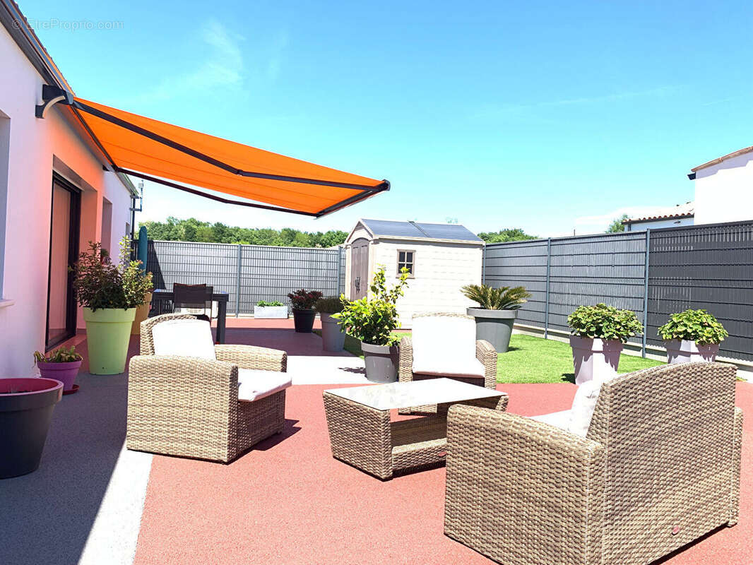 Maison à TONNAY-CHARENTE