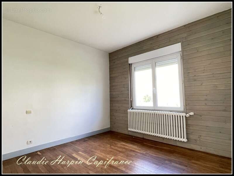 Maison à PARTHENAY