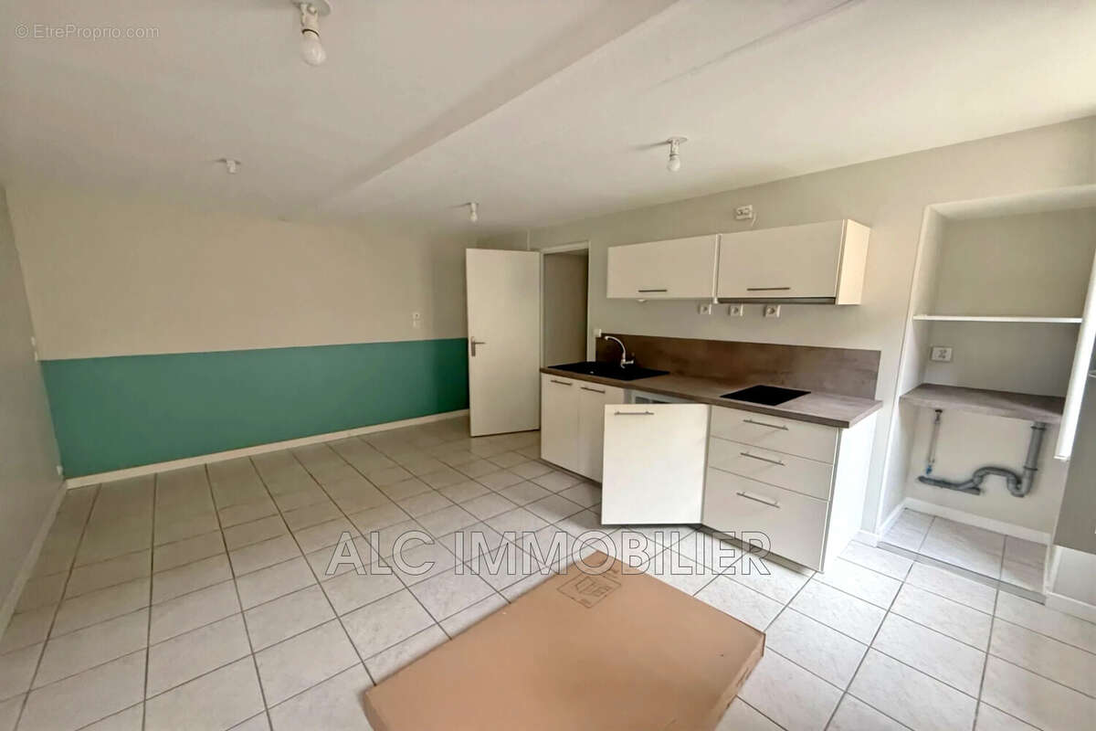 Appartement à ESSAY