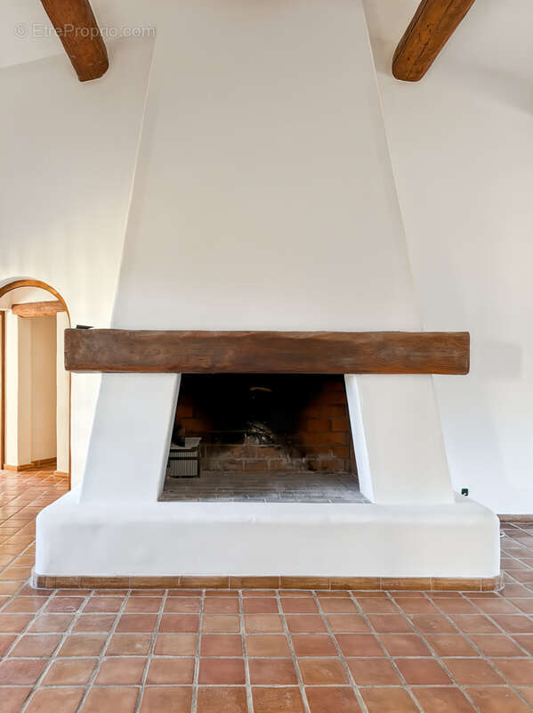 Maison à SAINT-BAUZILLE-DE-MONTMEL