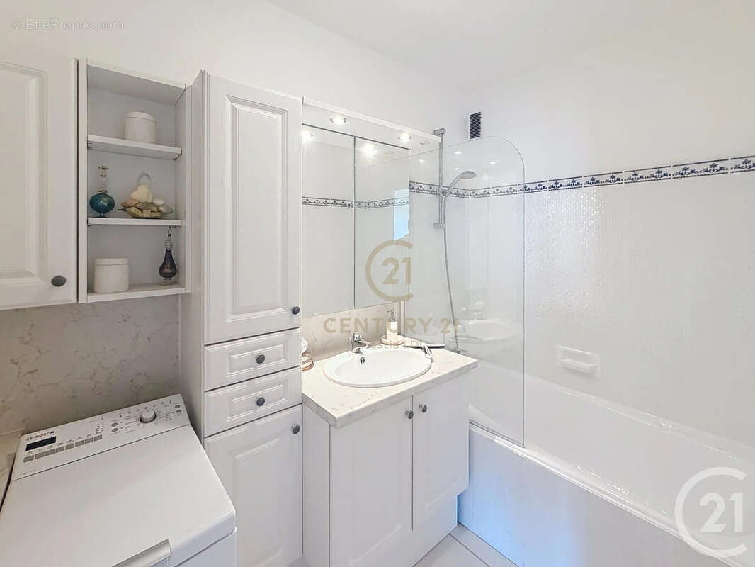 Appartement à BRON