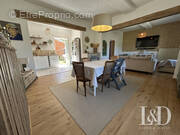 Salon , Salle à manger  - Maison à VIERZY