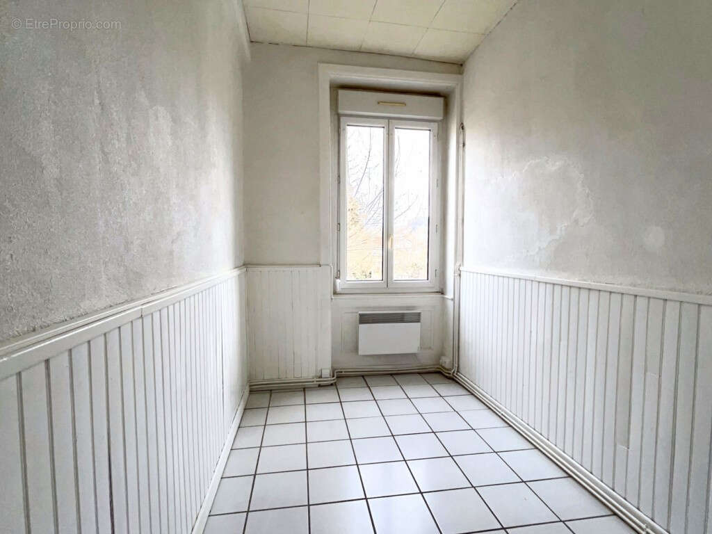 Appartement à JUJURIEUX