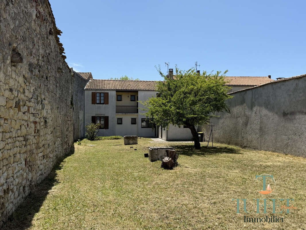 Maison à LA TREMBLADE