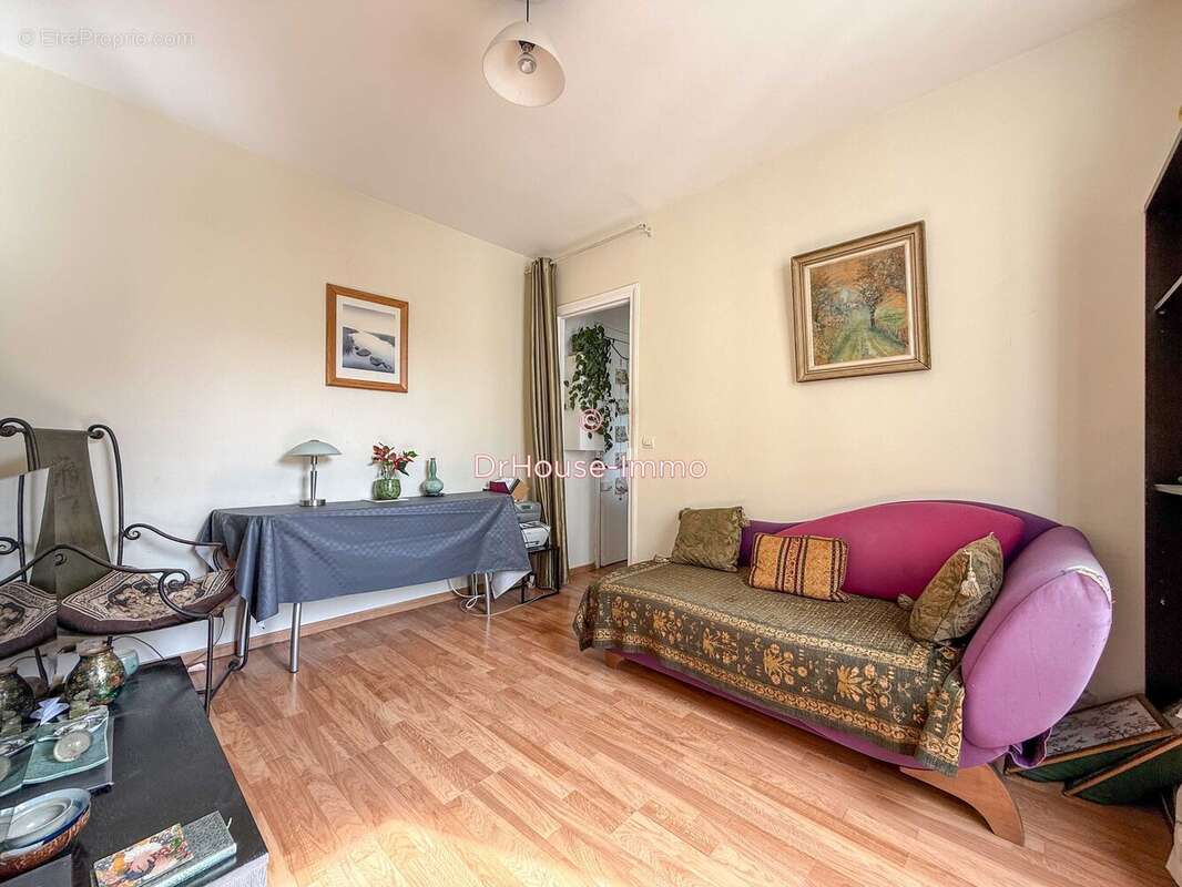 Appartement à LEVALLOIS-PERRET