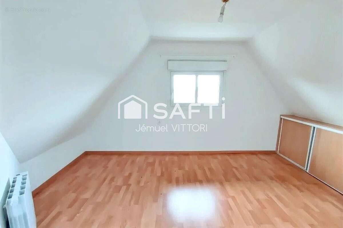 Photo 9 - Maison à SAINT-DENIS-DE-GASTINES