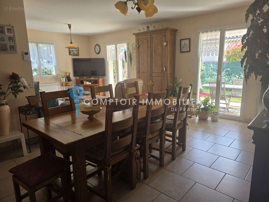 Maison à SAINT-SERNIN