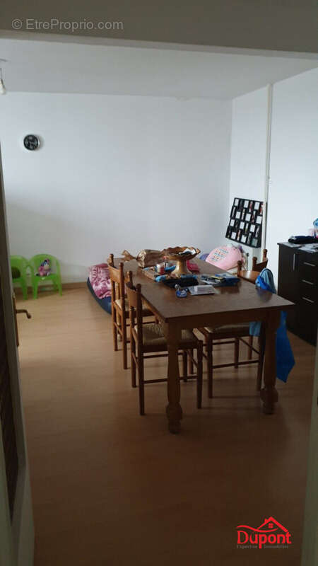 Appartement à SIN-LE-NOBLE