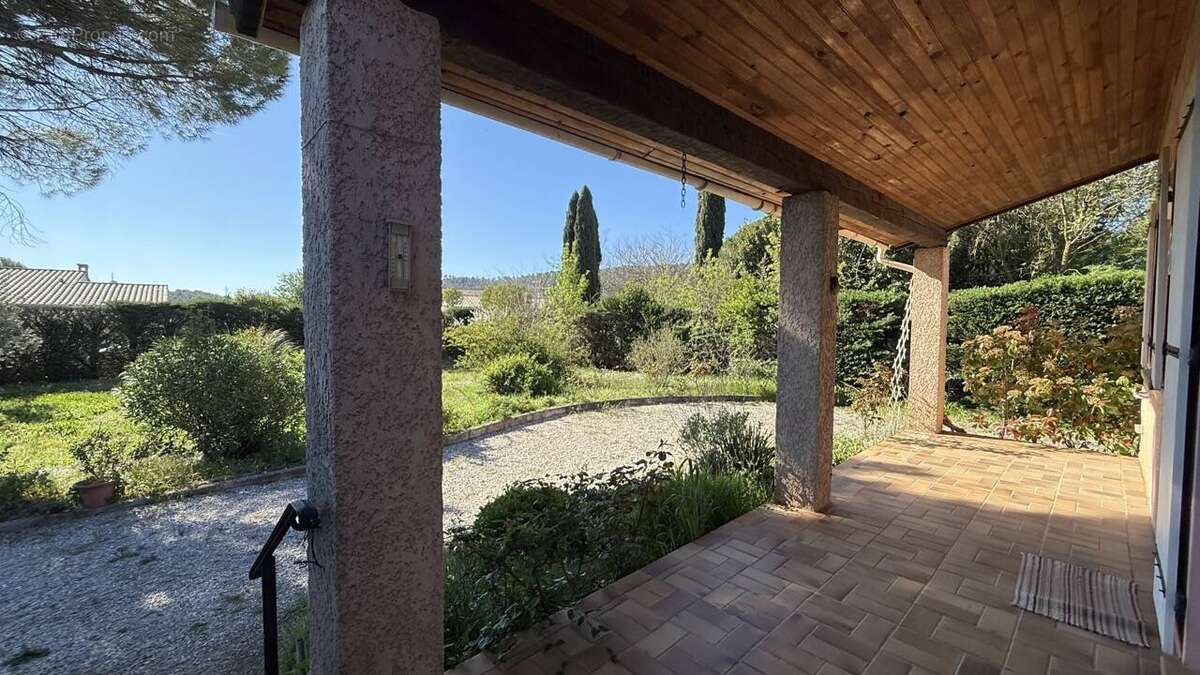 Maison à FIGANIERES