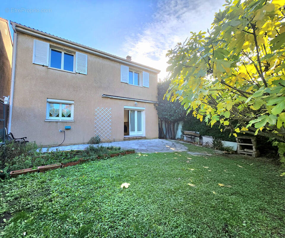 Maison à DEUIL-LA-BARRE