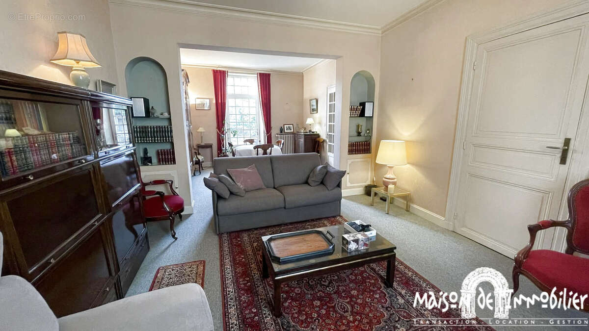 Maison à COGNAC