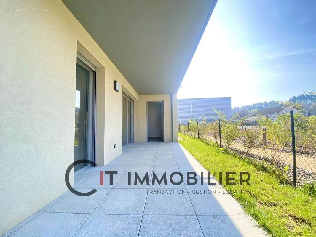 Appartement à LA TOUR-DU-PIN