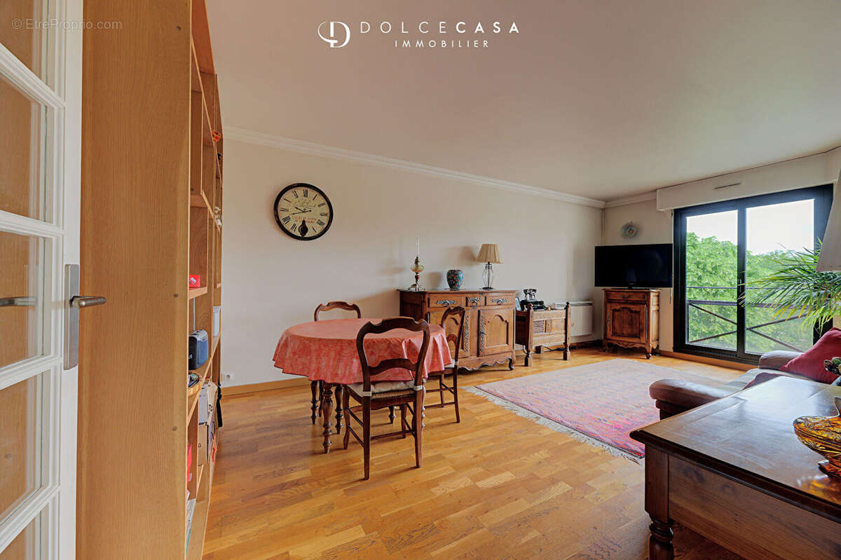 Appartement à LE PERREUX-SUR-MARNE