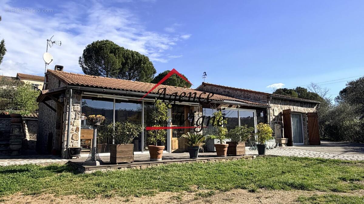 Maison à SAINT-AMBROIX