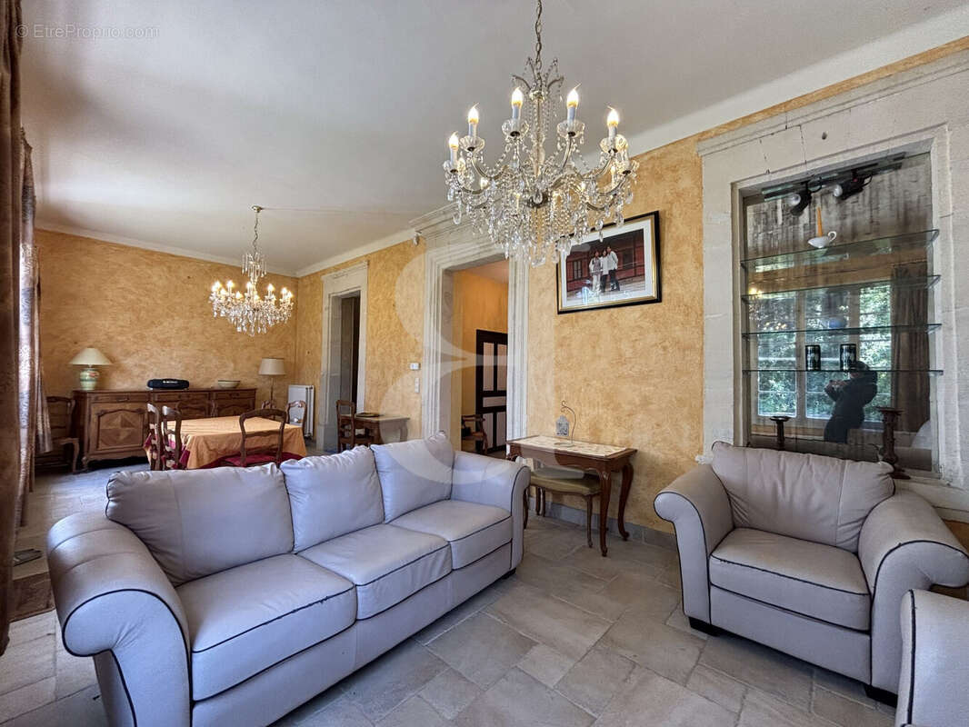 Maison à VAISON-LA-ROMAINE