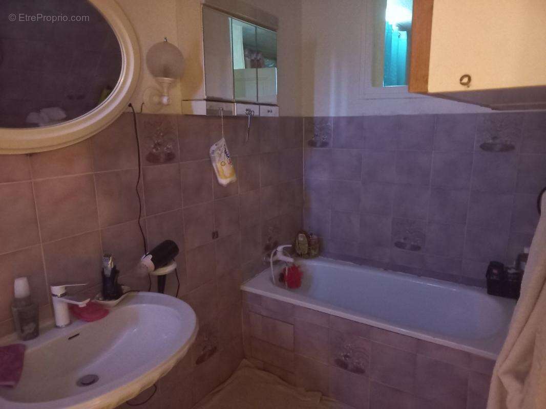 Maison à ROUFFIGNAC-SAINT-CERNIN-DE-REILHAC