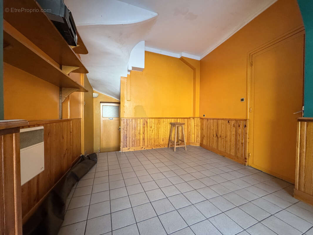 Appartement à MONTEBOURG