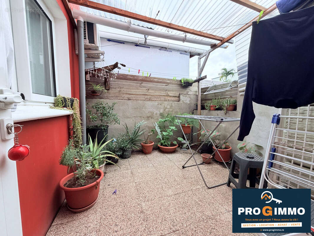 Maison 108 m² à Saint-Pierre  - photo 8