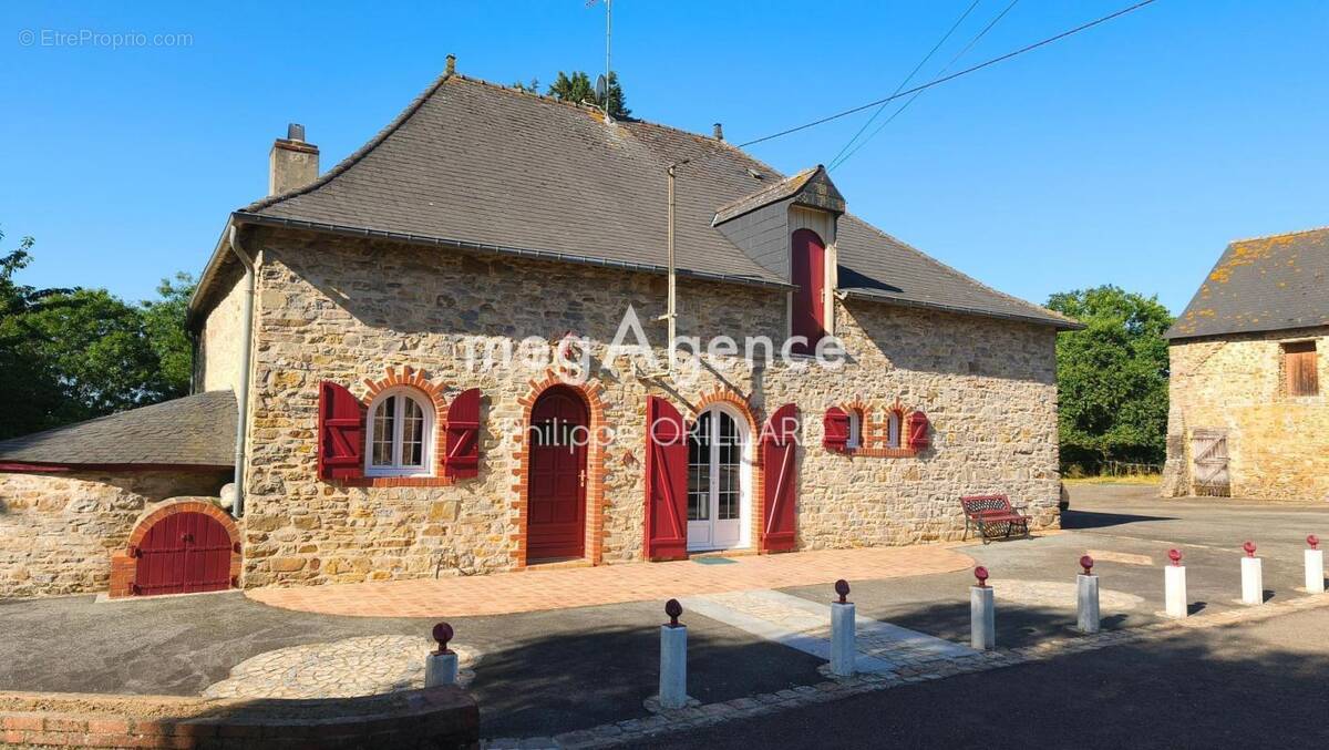 Maison à SAINT-SATURNIN-DU-LIMET
