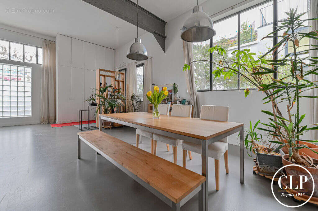 Commerce à MONTREUIL