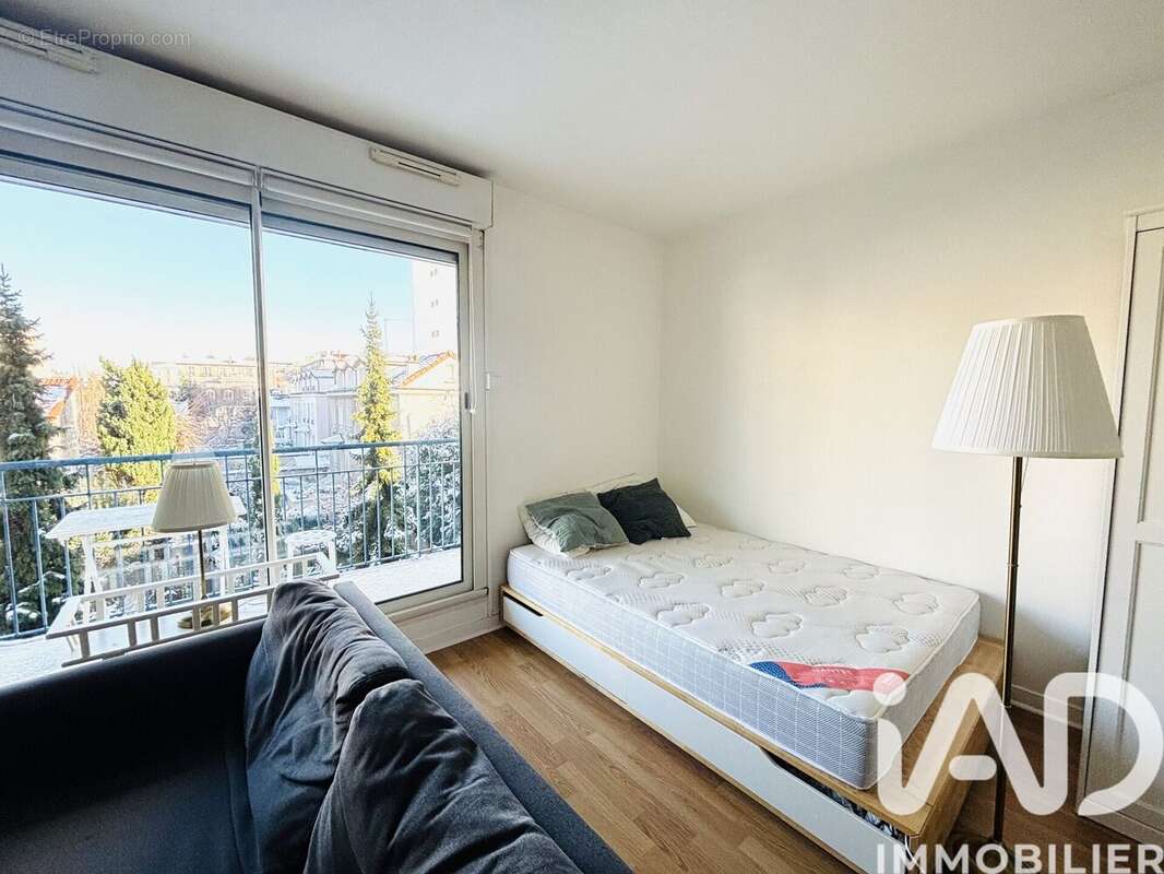 Photo 5 - Appartement à COURBEVOIE