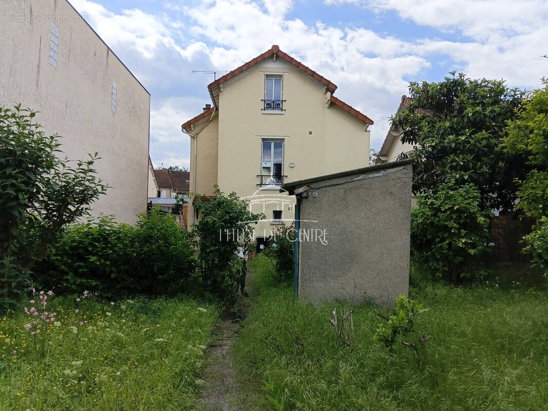 Maison à VILLENEUVE-LE-ROI