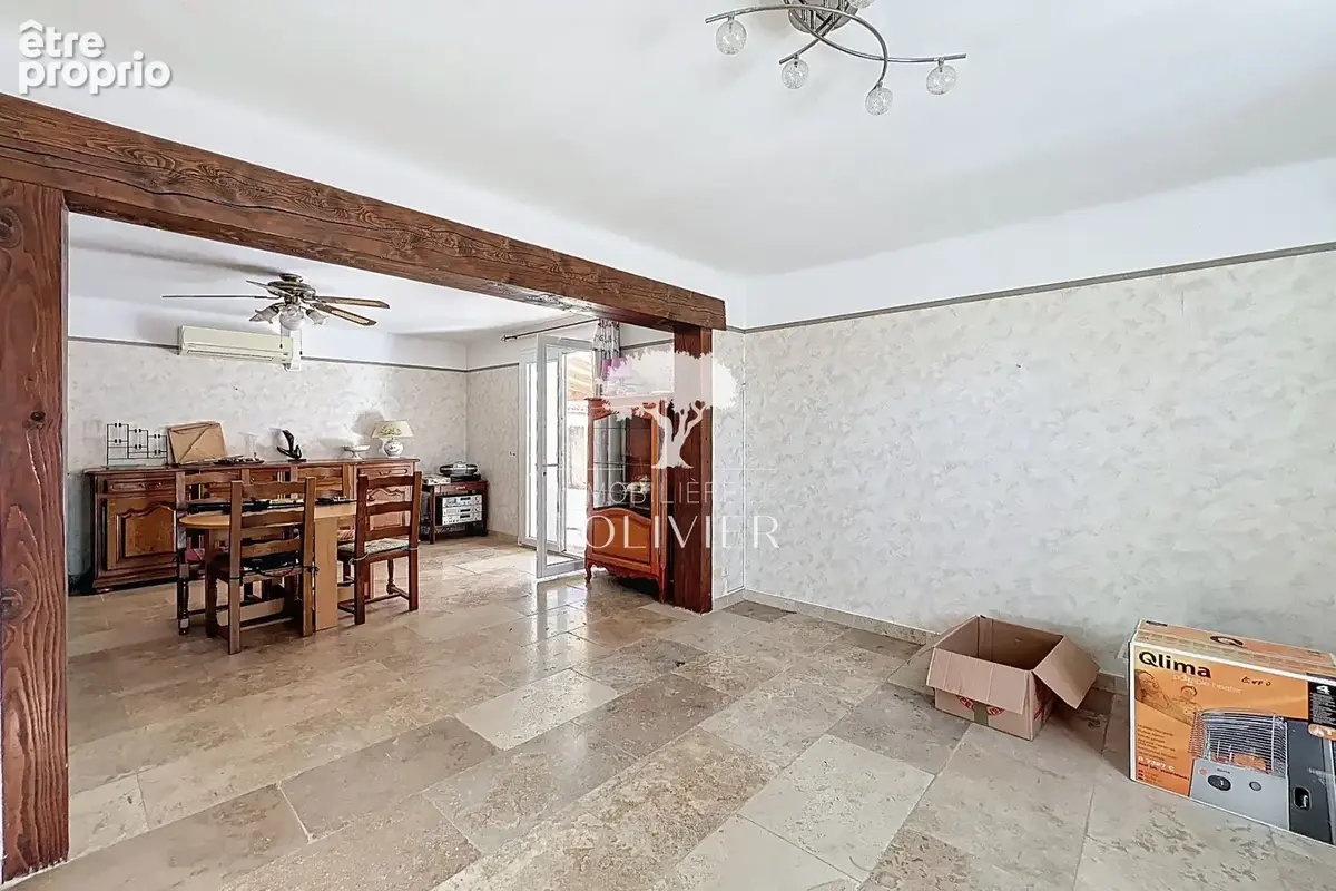 Maison 8 pièces 200 m² à vendre à Saignon (84400) - photo 3