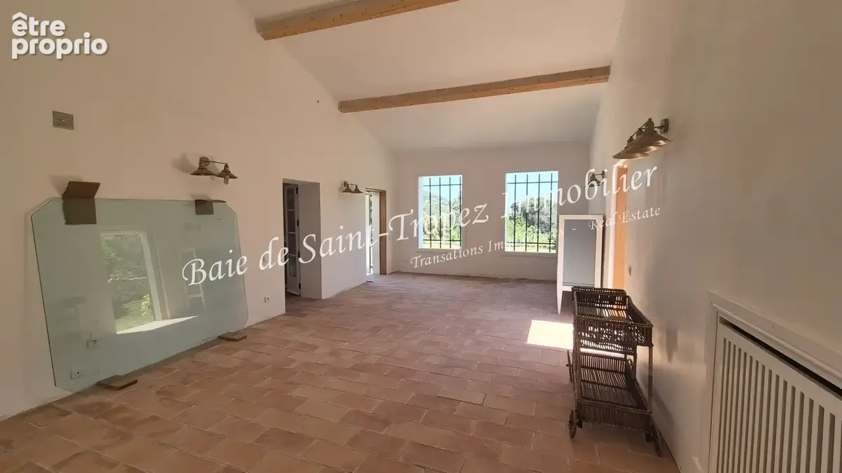 Villa avec piscine sur plus d'un hectare à 4km de la mer - photo 11
