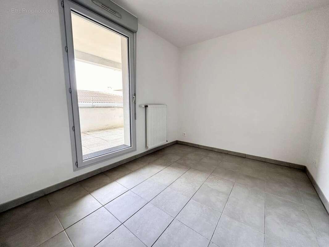 Appartement 57 m² à L'union  - photo 8