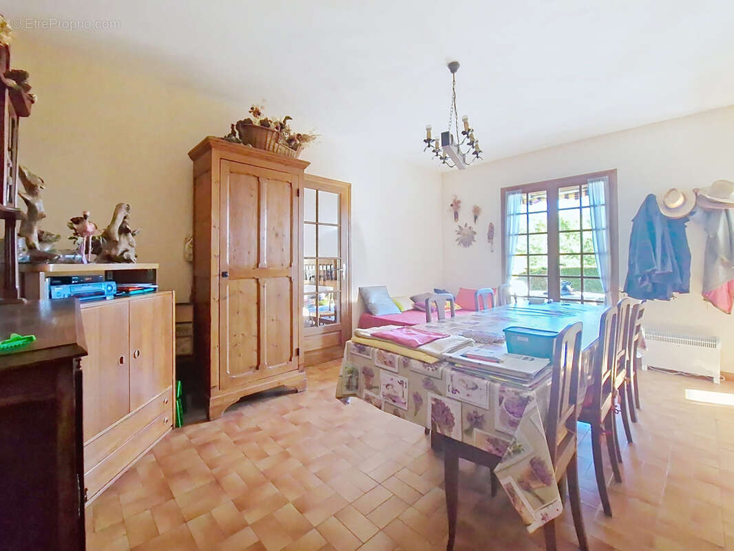 Maison à LA SALVETAT-SUR-AGOUT