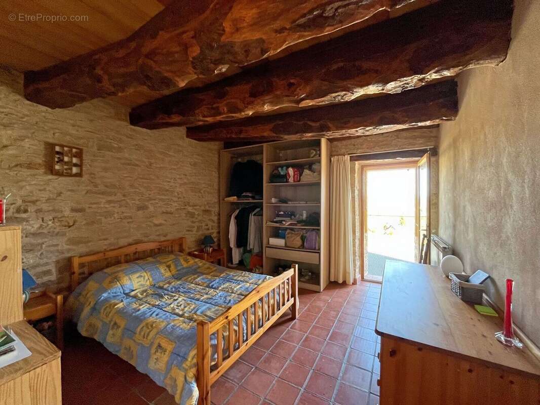 Chambre 2 - Maison à CAPDENAC-GARE