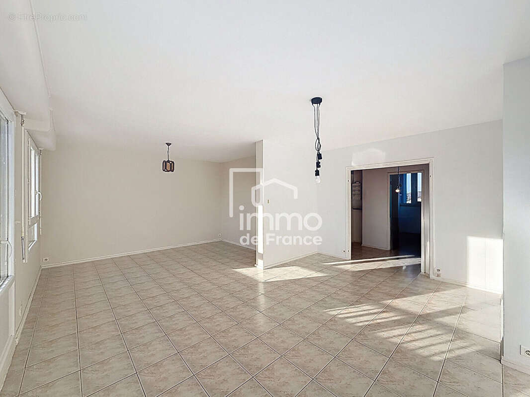 Appartement Oyonnax 4 pièce(s) 78 m2 - photo 14