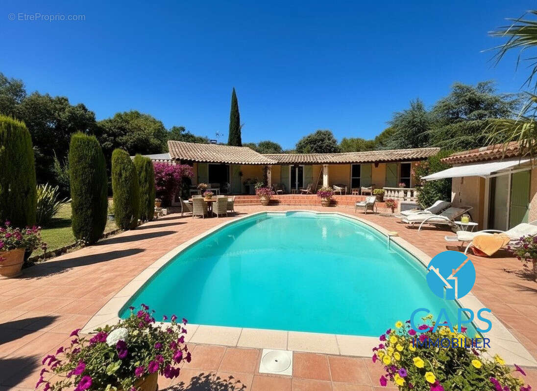 Maison à GARRIGUES-SAINTE-EULALIE