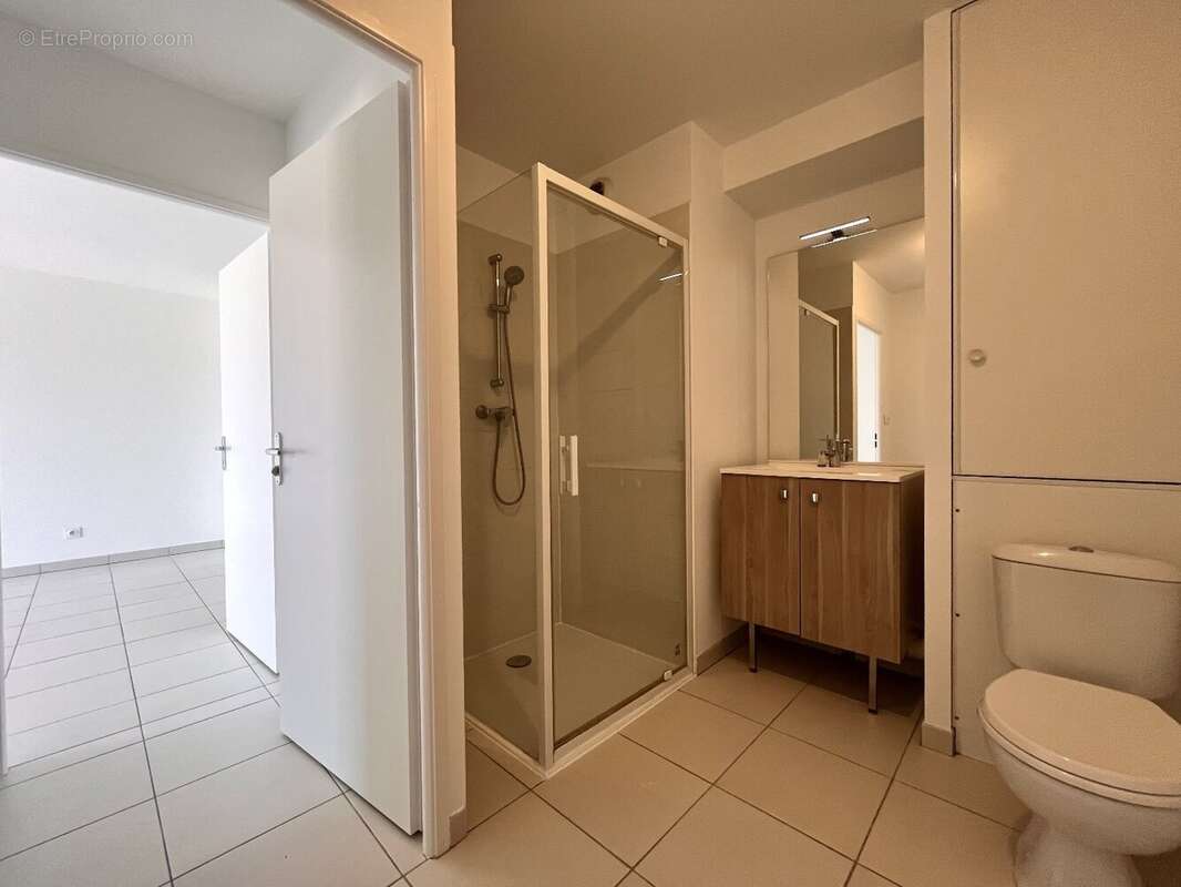Saint-jean - spacieux t2 de 42m² avec balcon et 2 parkings sous-sol - photo 9